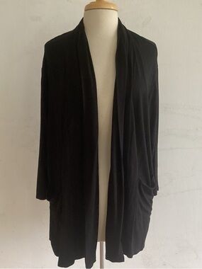 Cyrus plus sz black knit/polka dot back panel open front Lagenlook cardigan. 1X